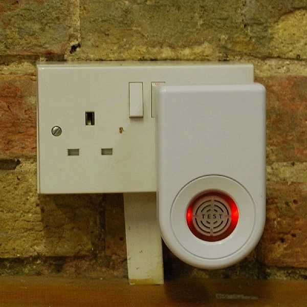 The Big Cheese Advanced Pest Repeller - Image 2